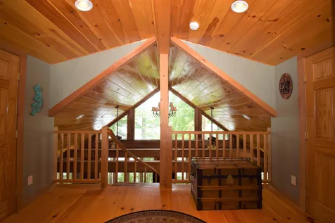46 Northside Road Lee NH 03861