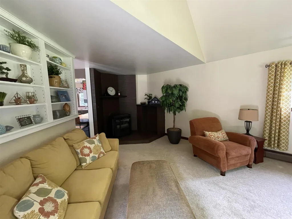 91 Mascoma Heights Drive Enfield NH 03748-3639