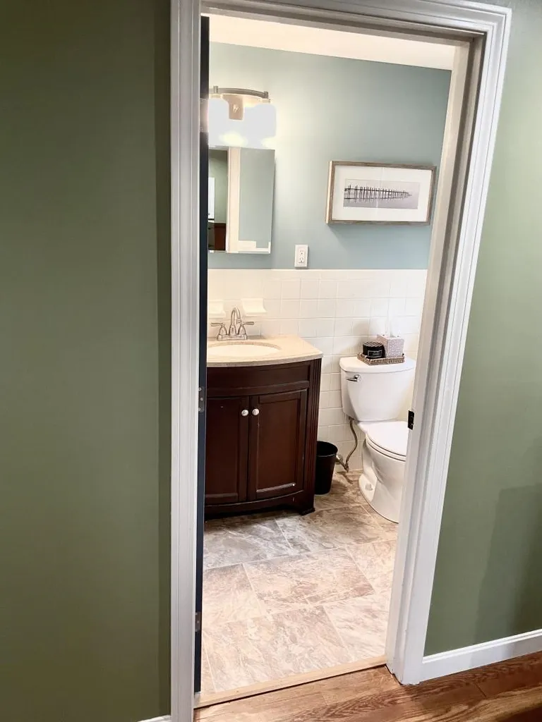 17 Wheaton Drive Nashua NH 03063