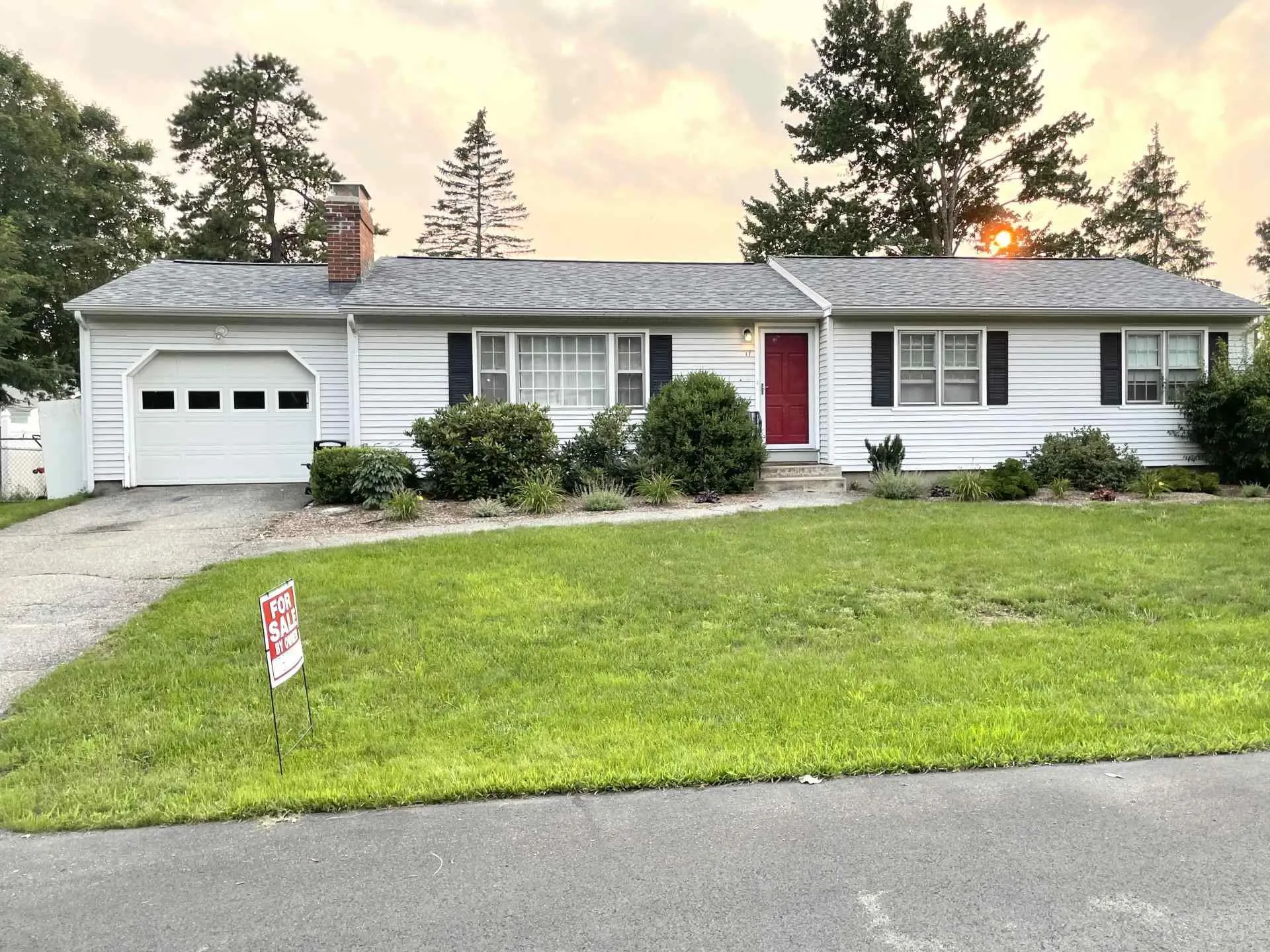 17 Wheaton Drive Nashua NH 03063