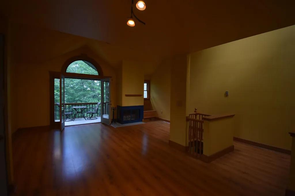 25 Landing Road Enfield NH 03748