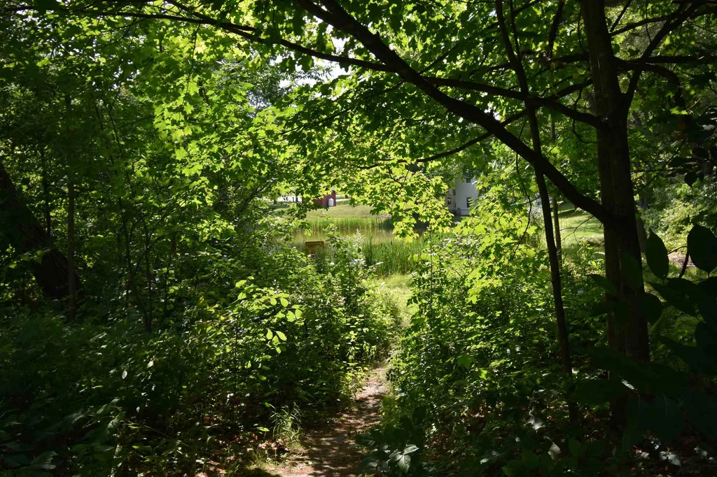 25 Landing Road Enfield NH 03748