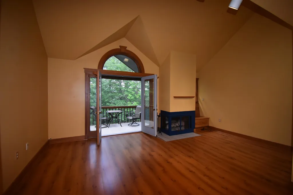 25 Landing Road Enfield NH 03748
