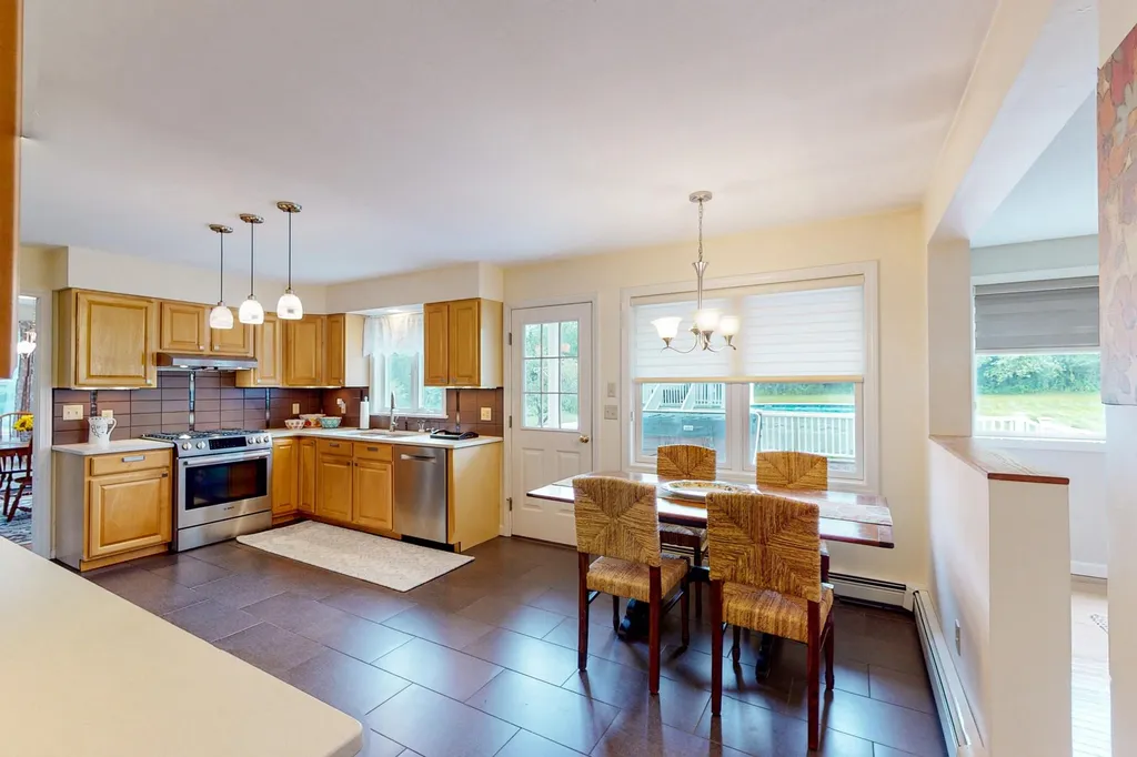 6 Orchards Road Wolfeboro NH 03894