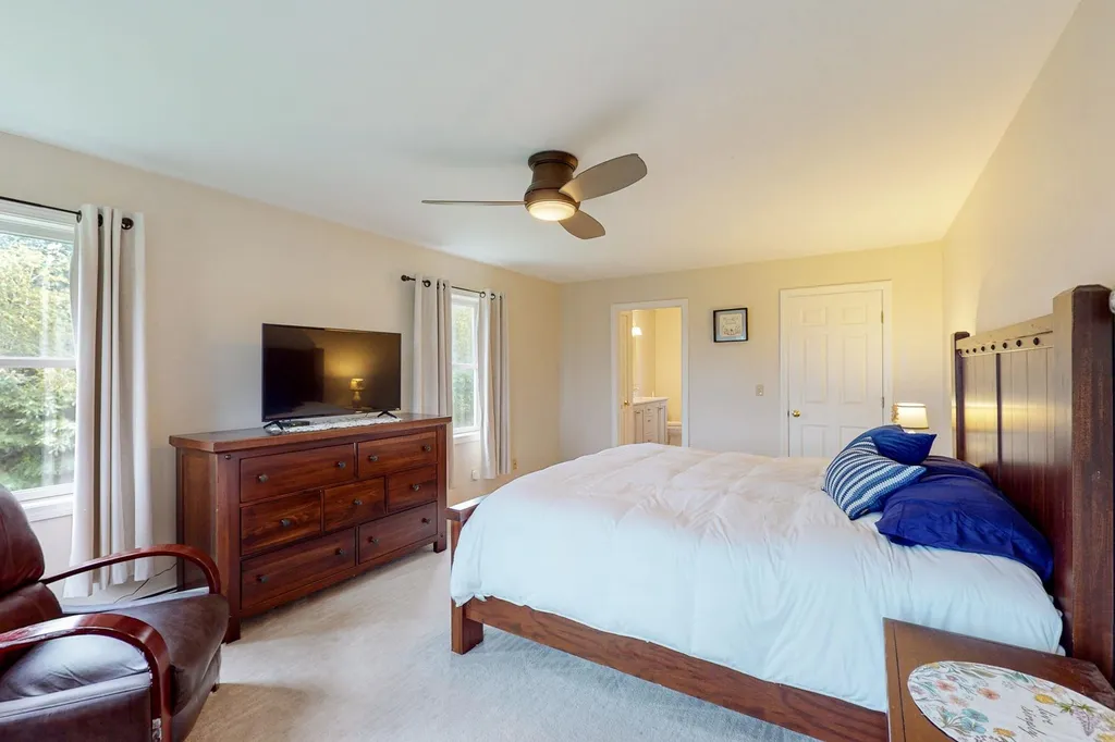 6 Orchards Road Wolfeboro NH 03894