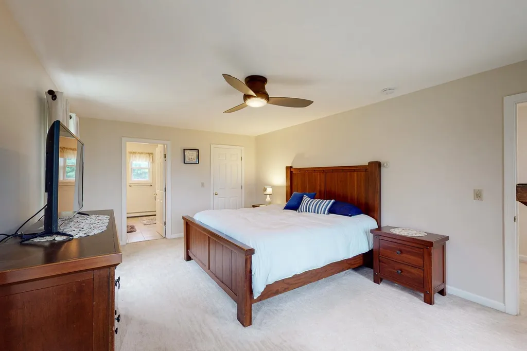 6 Orchards Road Wolfeboro NH 03894
