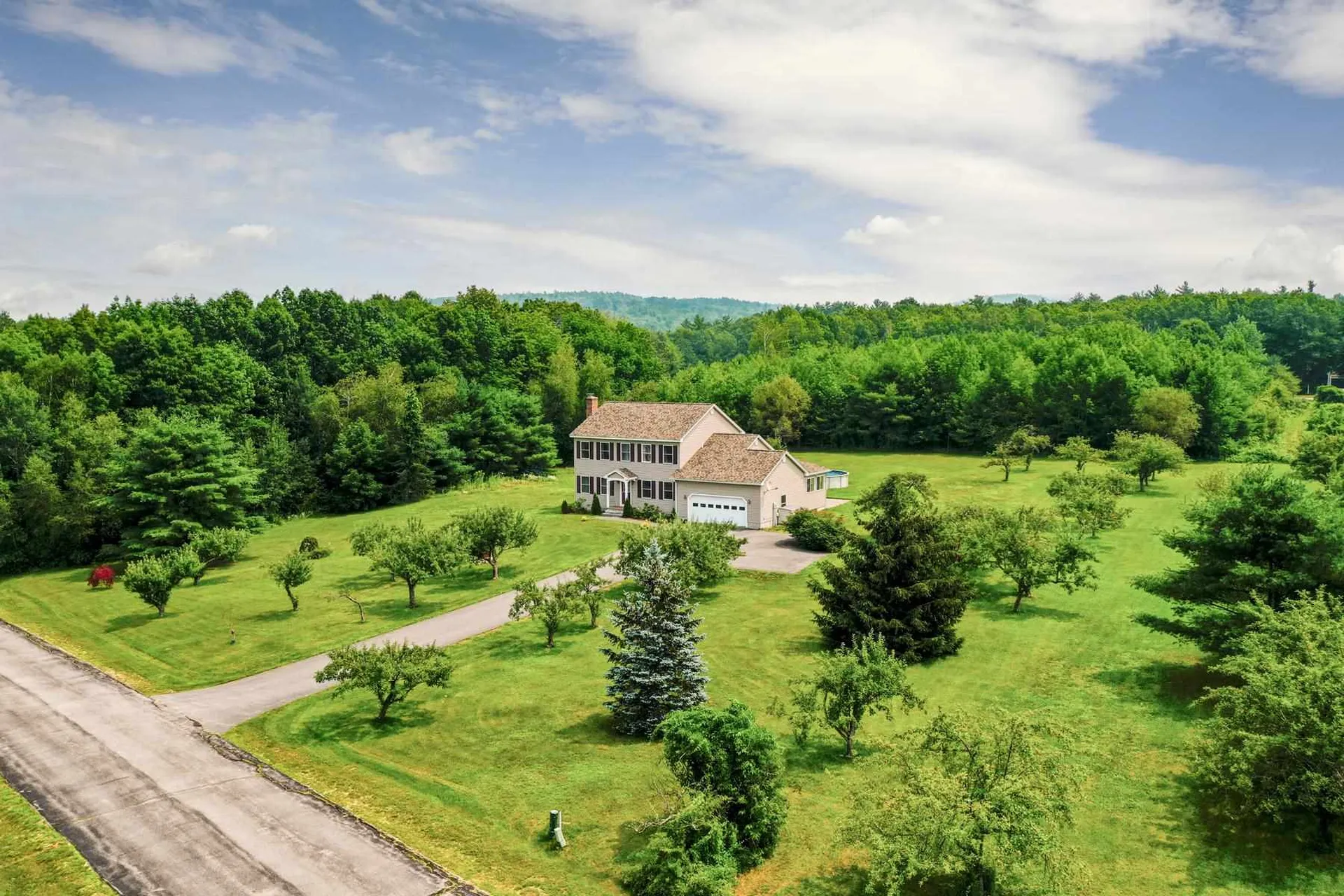 6 Orchards Road Wolfeboro NH 03894
