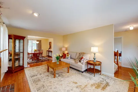 6 Orchards Road Wolfeboro NH 03894