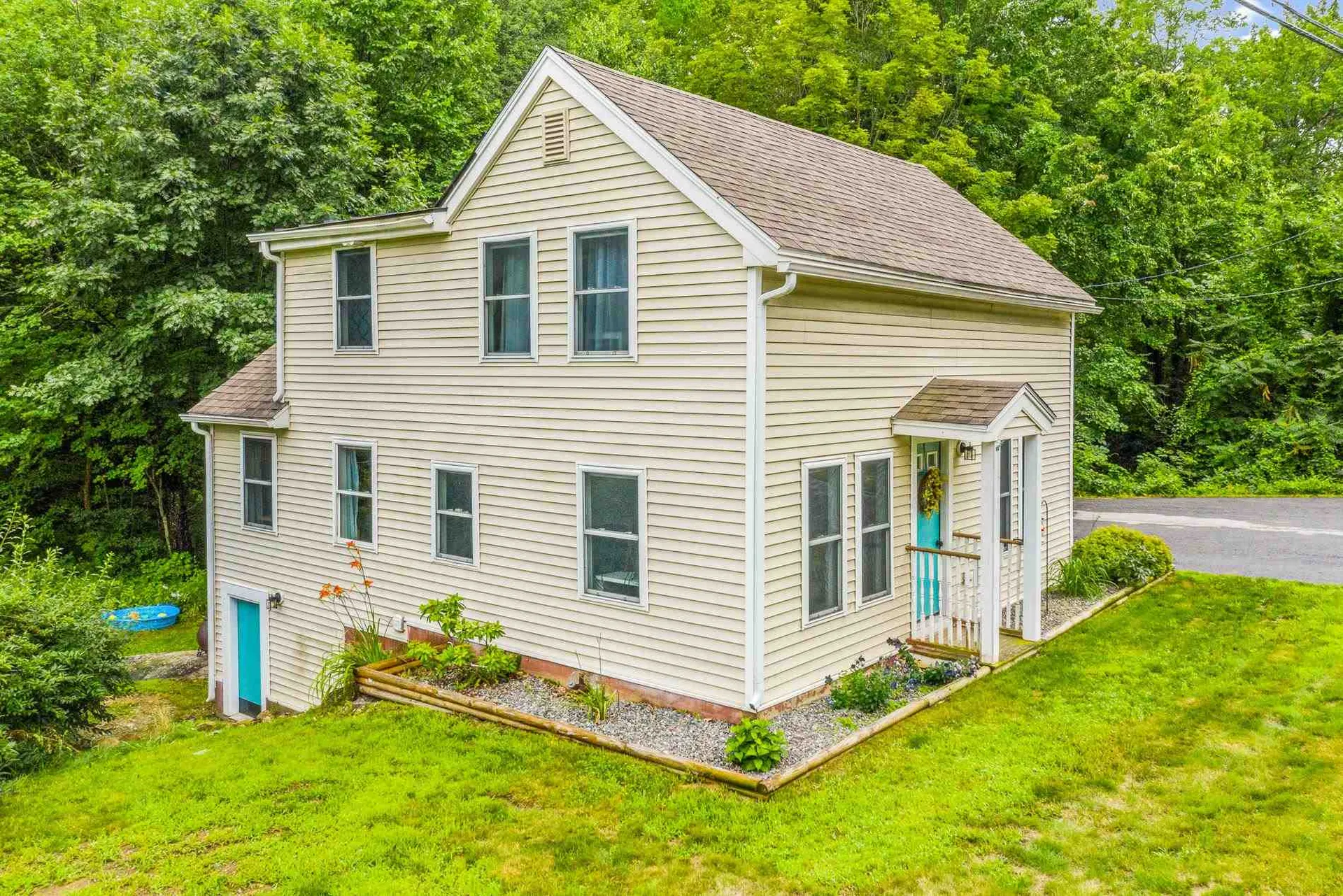 383 Raymond Road Candia NH 03034