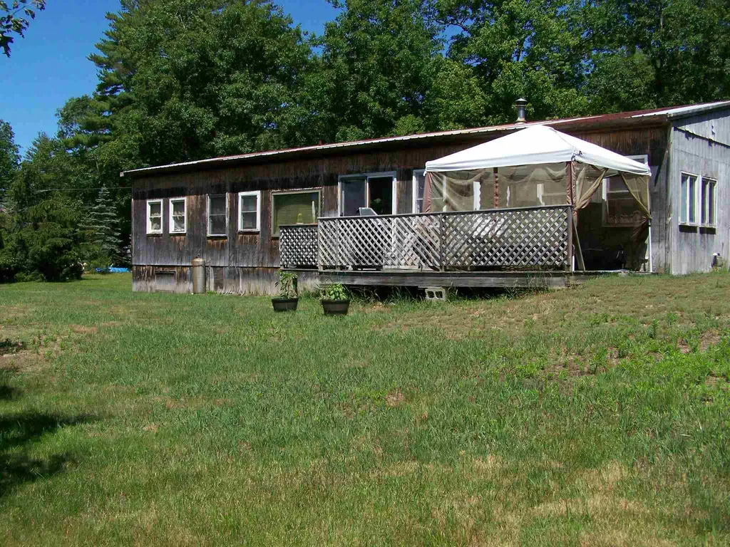 97 Batchelder Road Raymond NH 03077