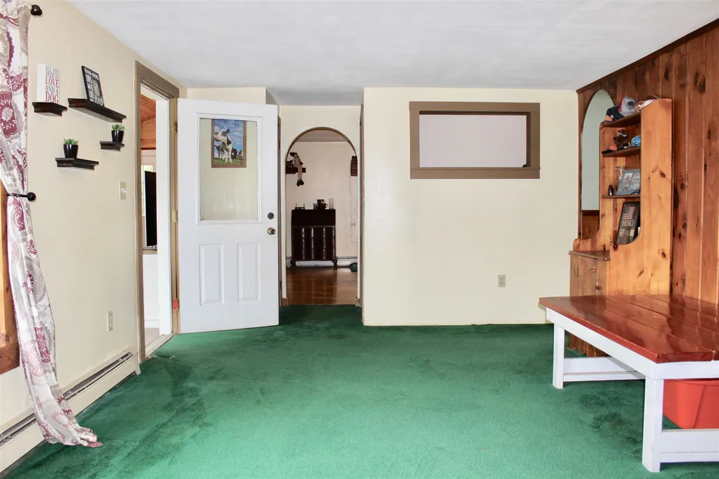 280 Thompson Road Pittsfield NH 03263