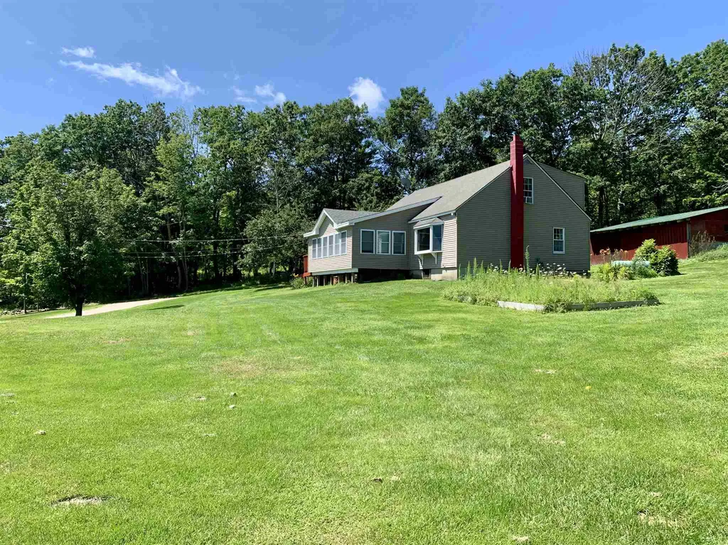 280 Thompson Road Pittsfield NH 03263
