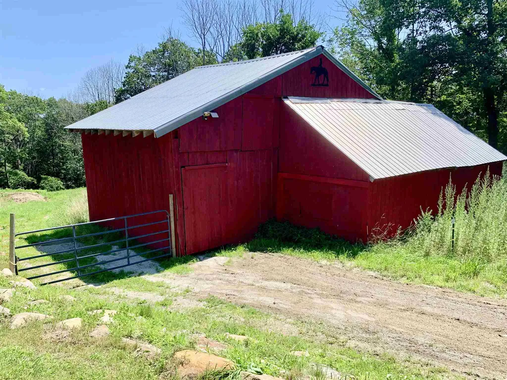 280 Thompson Road Pittsfield NH 03263
