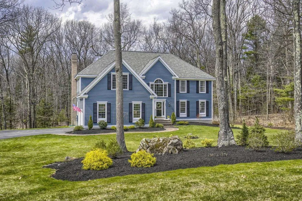 33 Nottingham Road Windham NH 03087