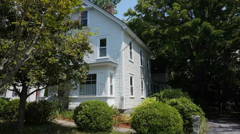 52 Hall Avenue Henniker NH 03242