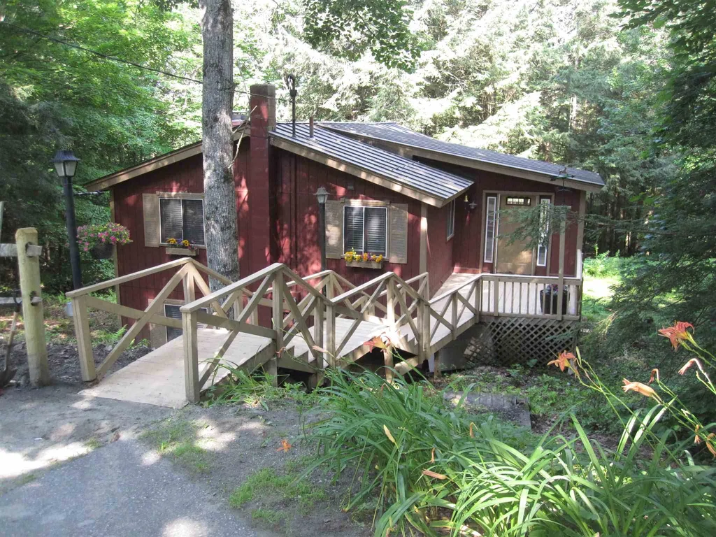 295 Taft Family Road Hartford VT 05059