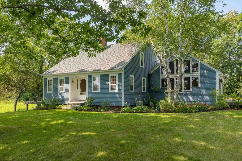 101 Roberts Road Rollinsford NH 03869