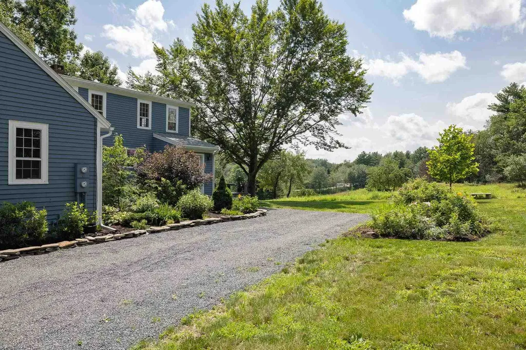101 Roberts Road Rollinsford NH 03869