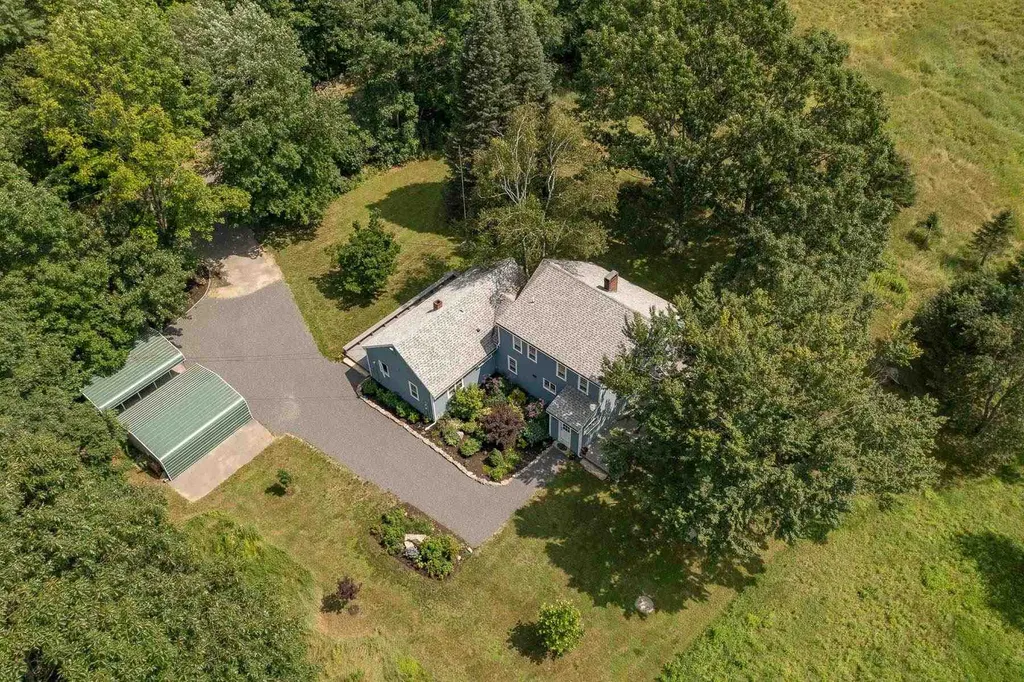 101 Roberts Road Rollinsford NH 03869