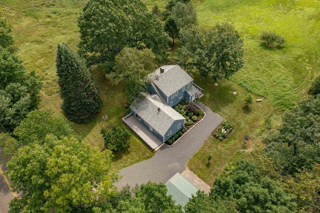 101 Roberts Road Rollinsford NH 03869
