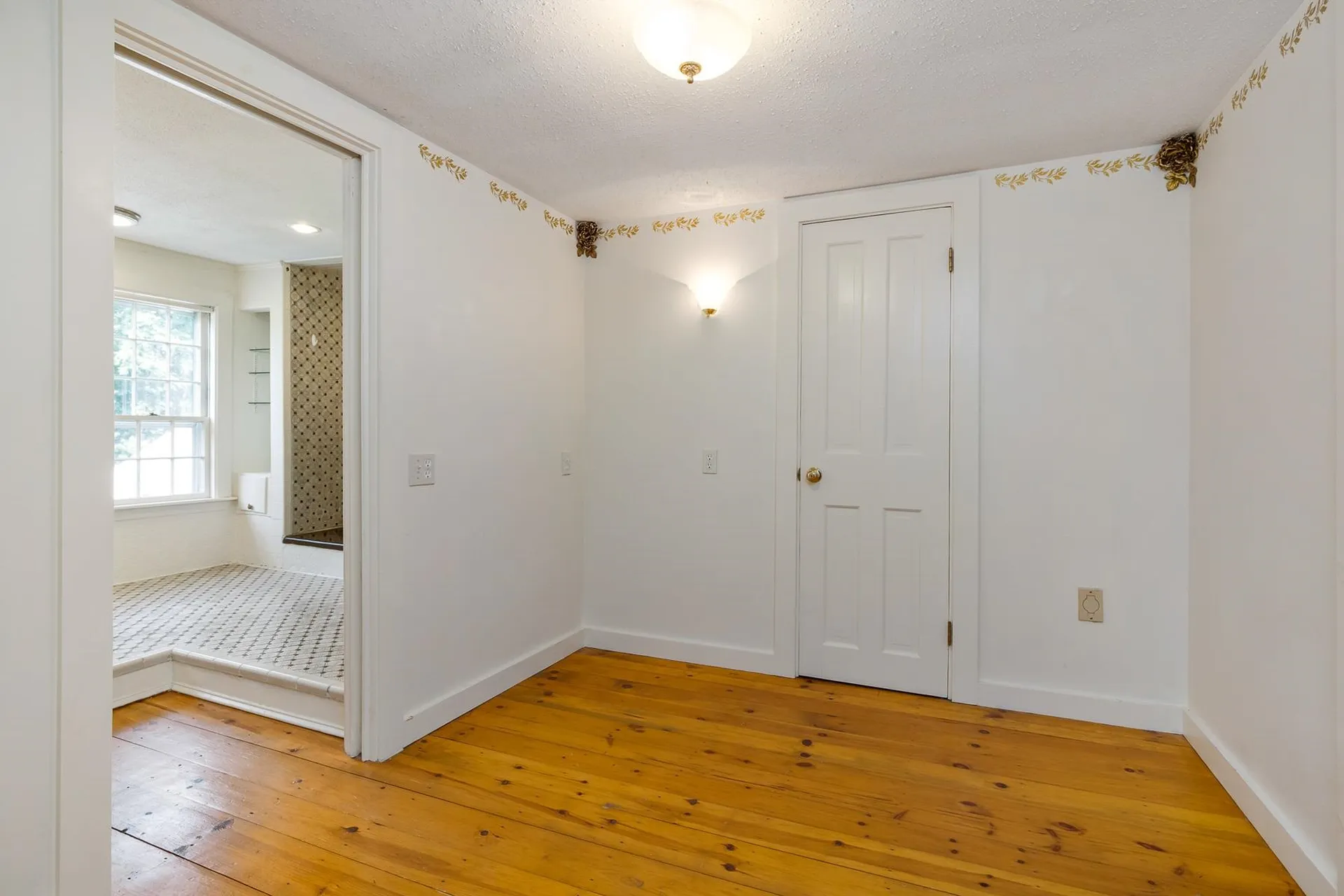 101 Roberts Road Rollinsford NH 03869