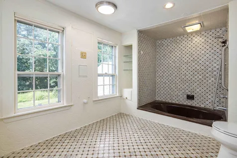 101 Roberts Road Rollinsford NH 03869