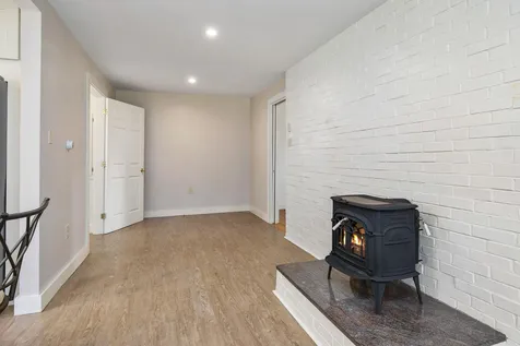 101 Roberts Road Rollinsford NH 03869