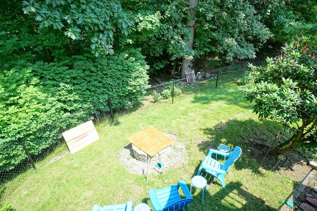 12r Lancelot Drive Derry NH 03038
