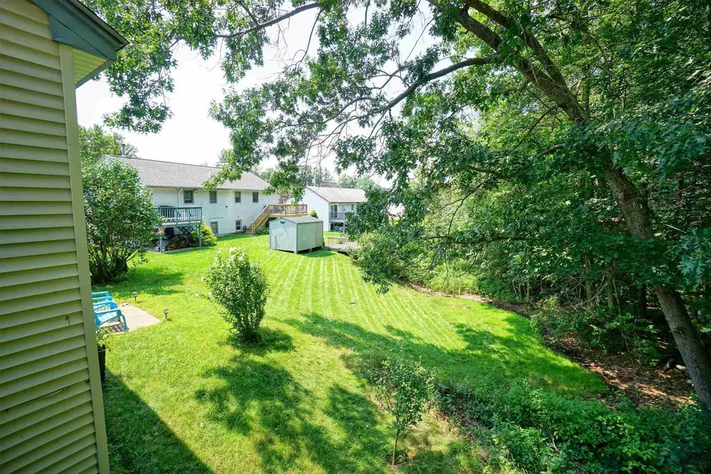 12r Lancelot Drive Derry NH 03038