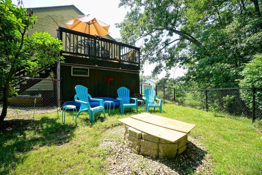 12r Lancelot Drive Derry NH 03038