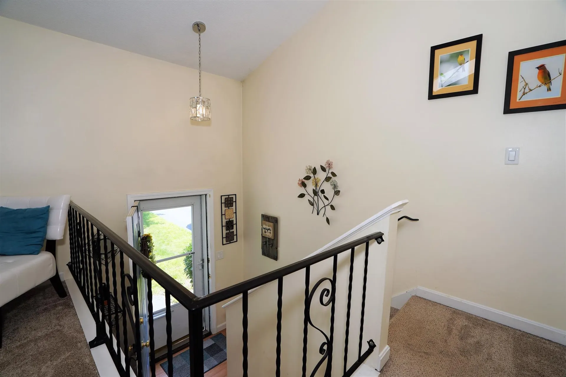 12r Lancelot Drive Derry NH 03038