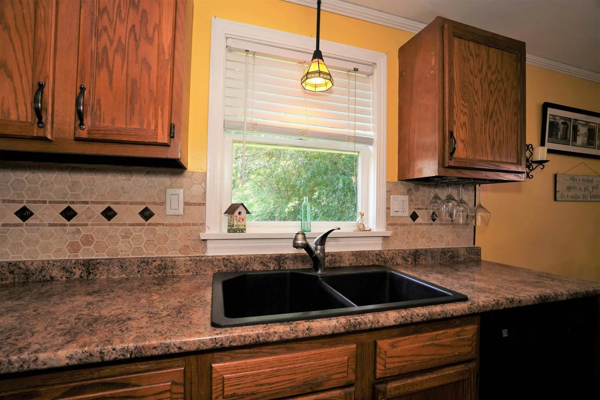 12r Lancelot Drive Derry NH 03038