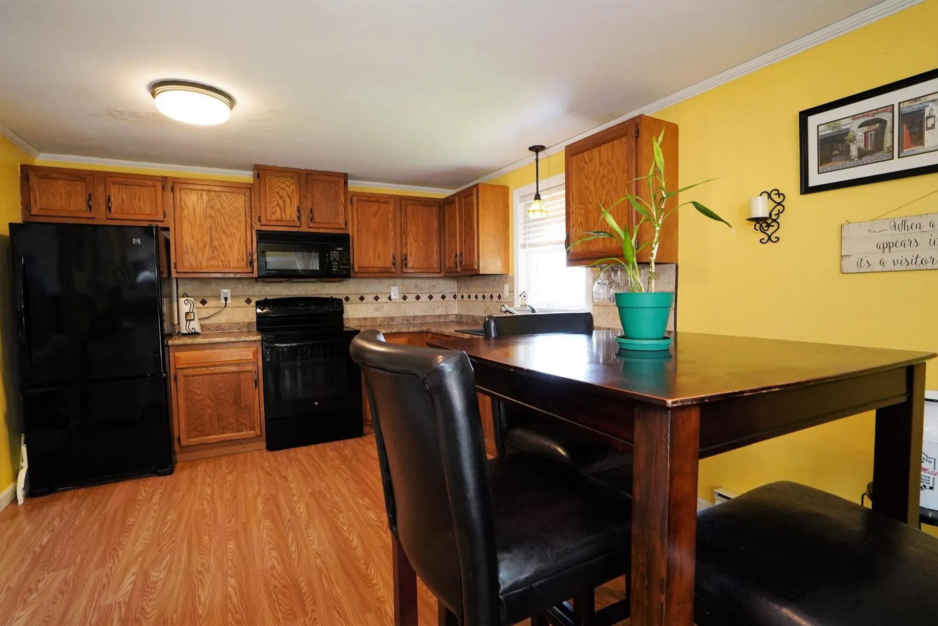 12r Lancelot Drive Derry NH 03038