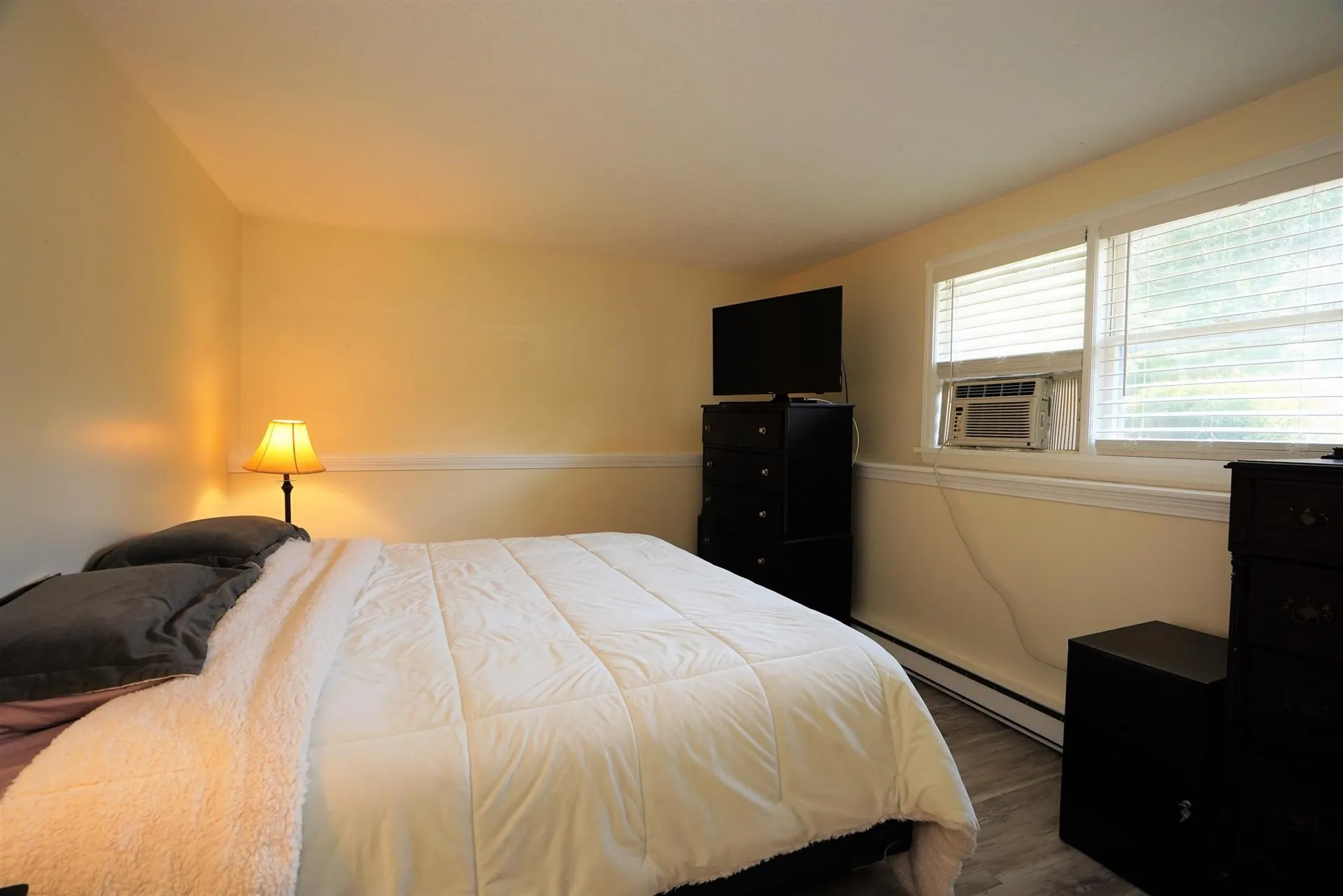 12r Lancelot Drive Derry NH 03038