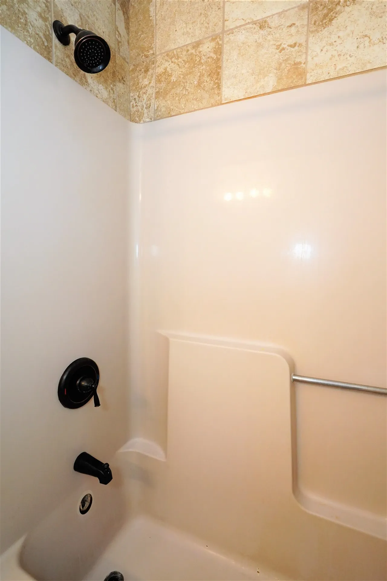12r Lancelot Drive Derry NH 03038