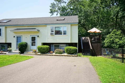 12r Lancelot Drive Derry NH 03038