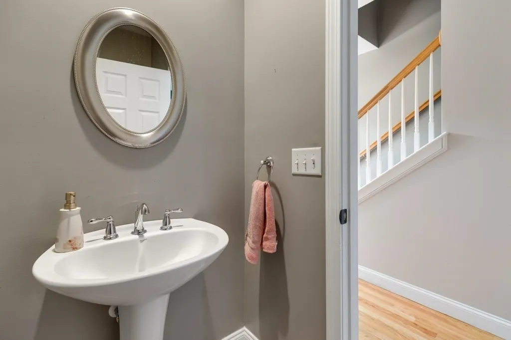 67 Robbe Farm Road Peterborough NH 03458