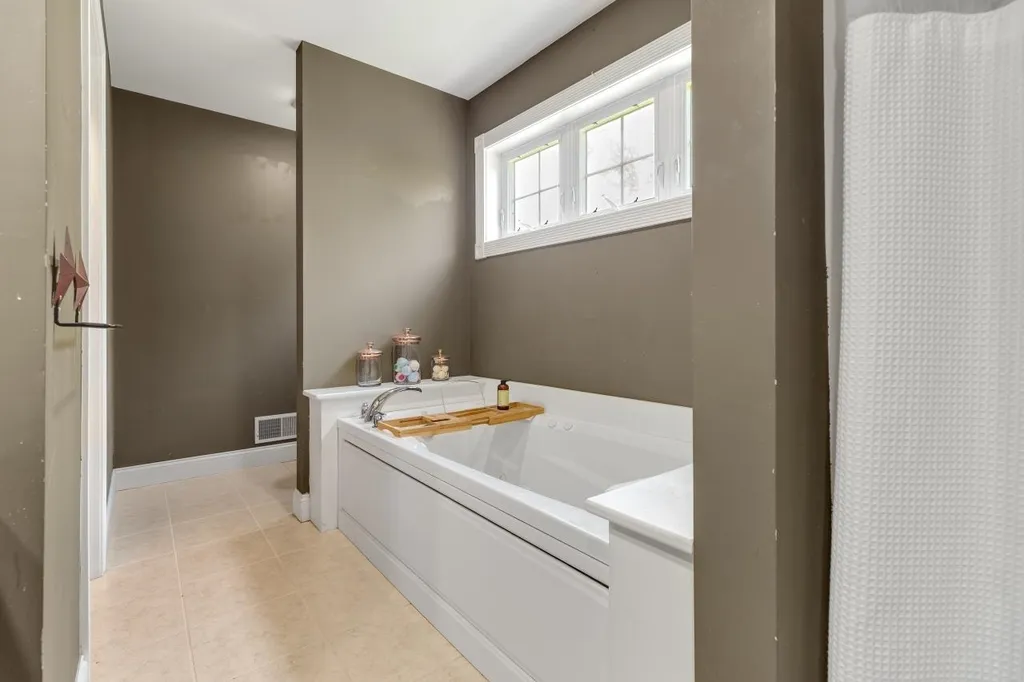67 Robbe Farm Road Peterborough NH 03458