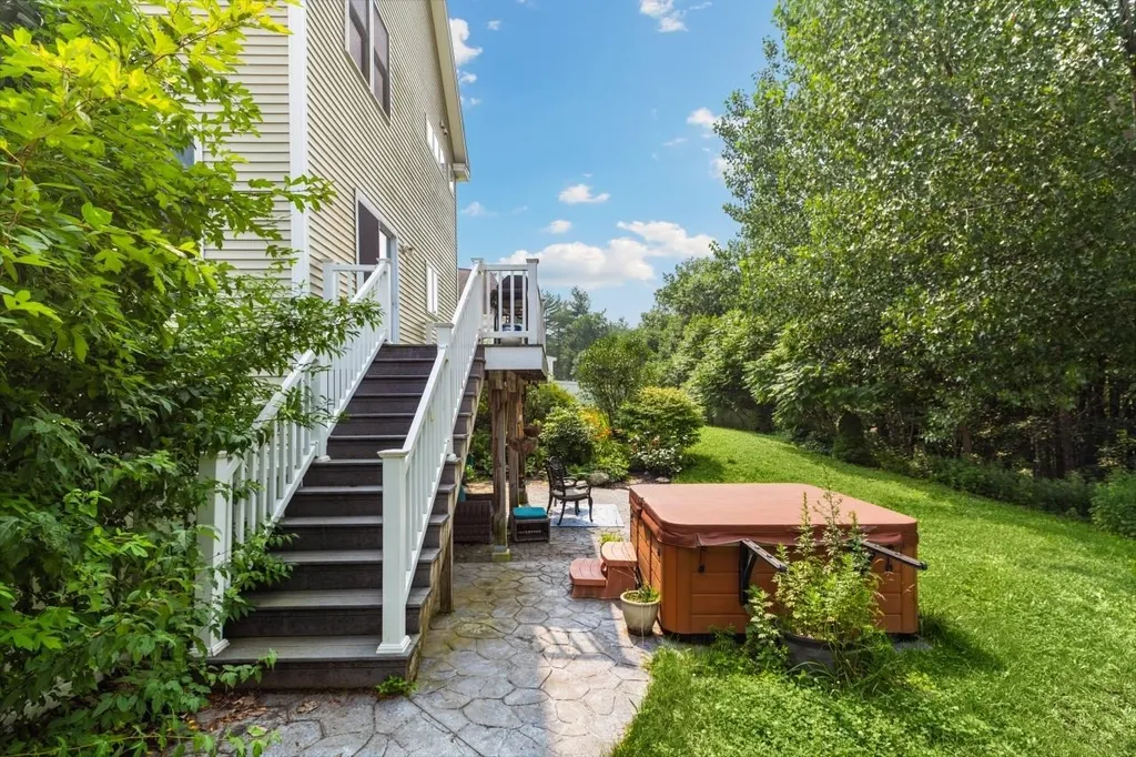 67 Robbe Farm Road Peterborough NH 03458