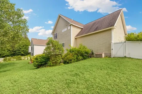 67 Robbe Farm Road Peterborough NH 03458