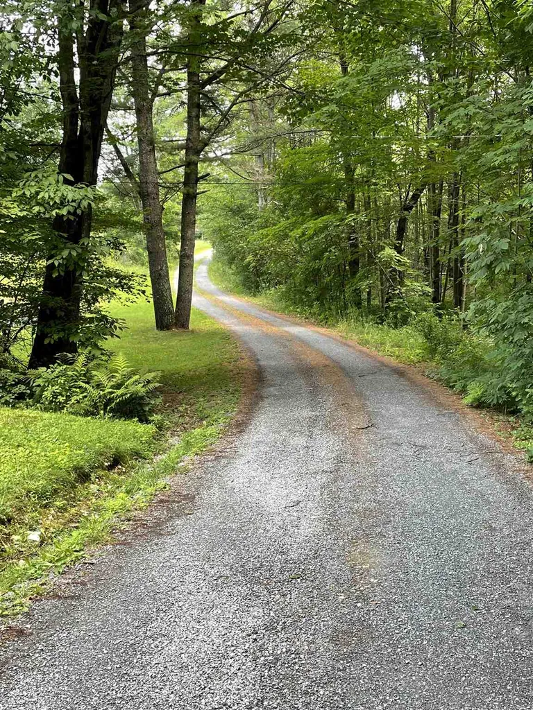274 Old Stage Road Essex VT 05446