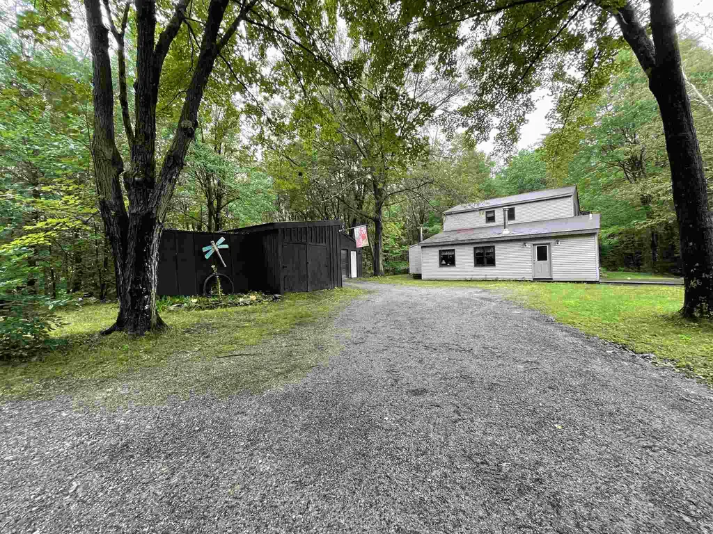 274 Old Stage Road Essex VT 05446
