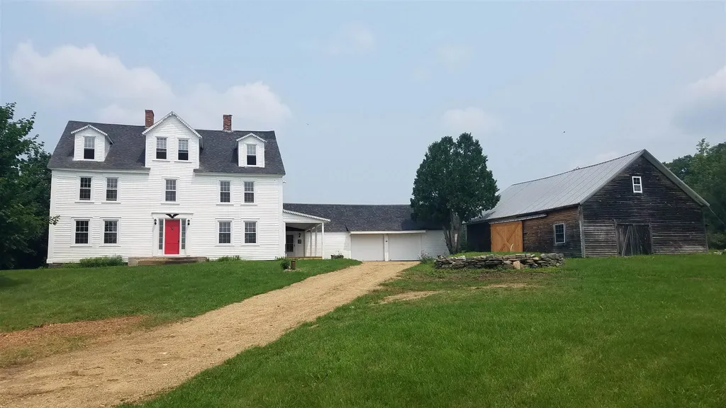 152 Bow Lake Road Barnstead NH 03218