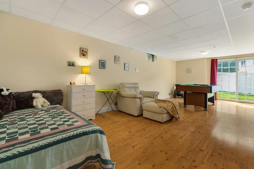 9 Robbe Farm Road Peterborough NH 03458
