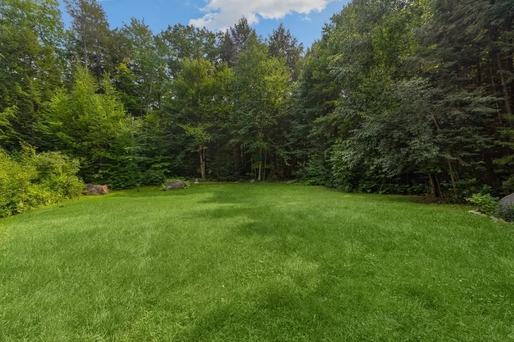 9 Robbe Farm Road Peterborough NH 03458