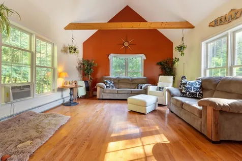 9 Robbe Farm Road Peterborough NH 03458