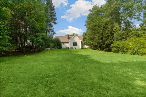 9 Robbe Farm Road Peterborough NH 03458