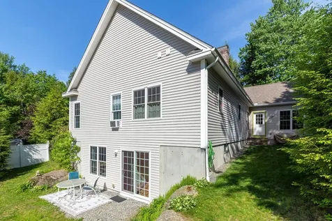 9 Robbe Farm Road Peterborough NH 03458