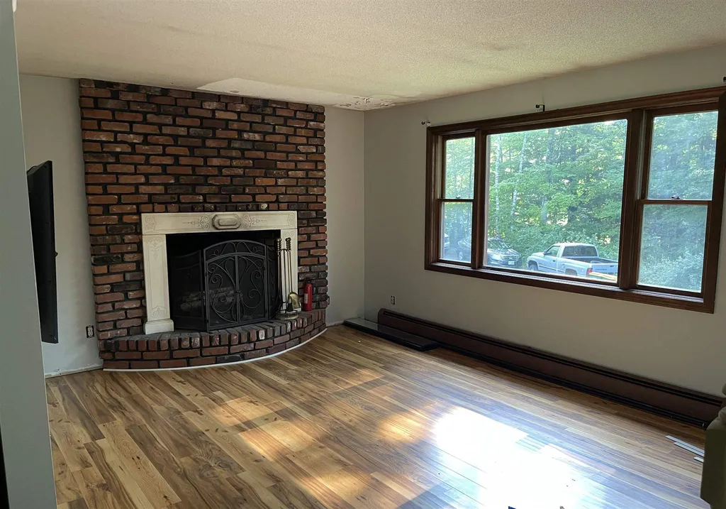 3 Drury Drive Rochester NH 03867