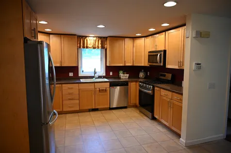 15 Hoyt Road Goffstown NH 03045